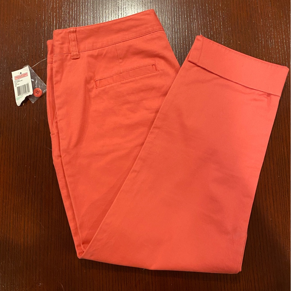 NWT Vineyard Vines Dayboat red cropped size 8